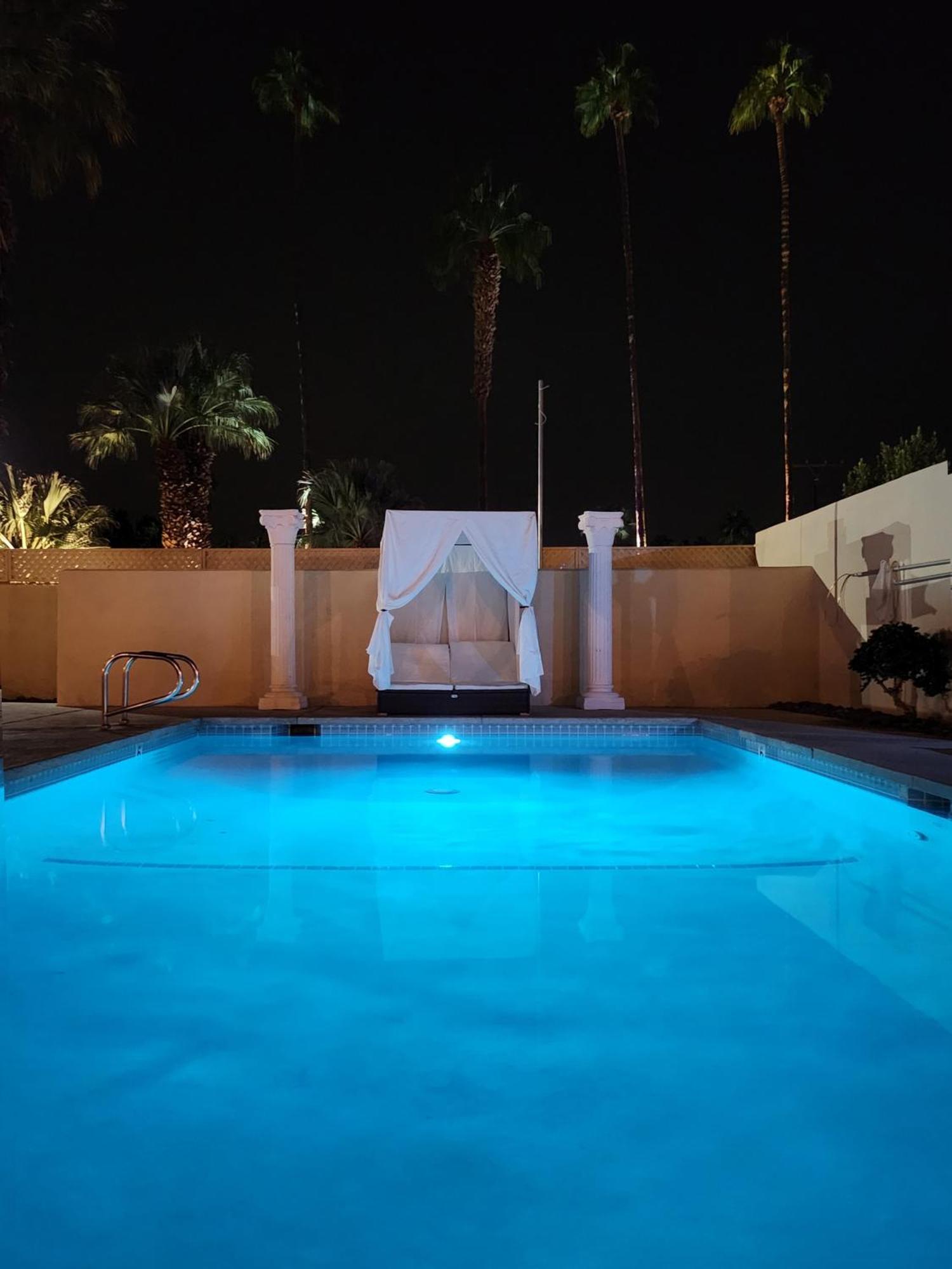 Exotic Dreams Resort Adults Only Palm Springs Exterior foto